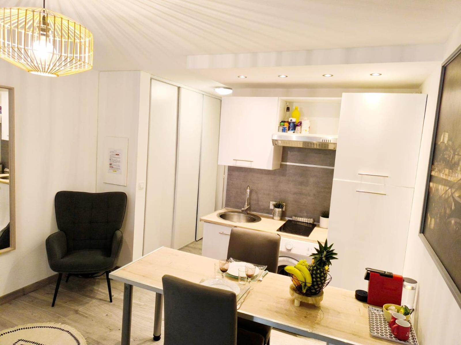 Apartment Escapade Cosy Avec Piscine Au Centre-ville - Ideal Pour Couples Et Professionnels *